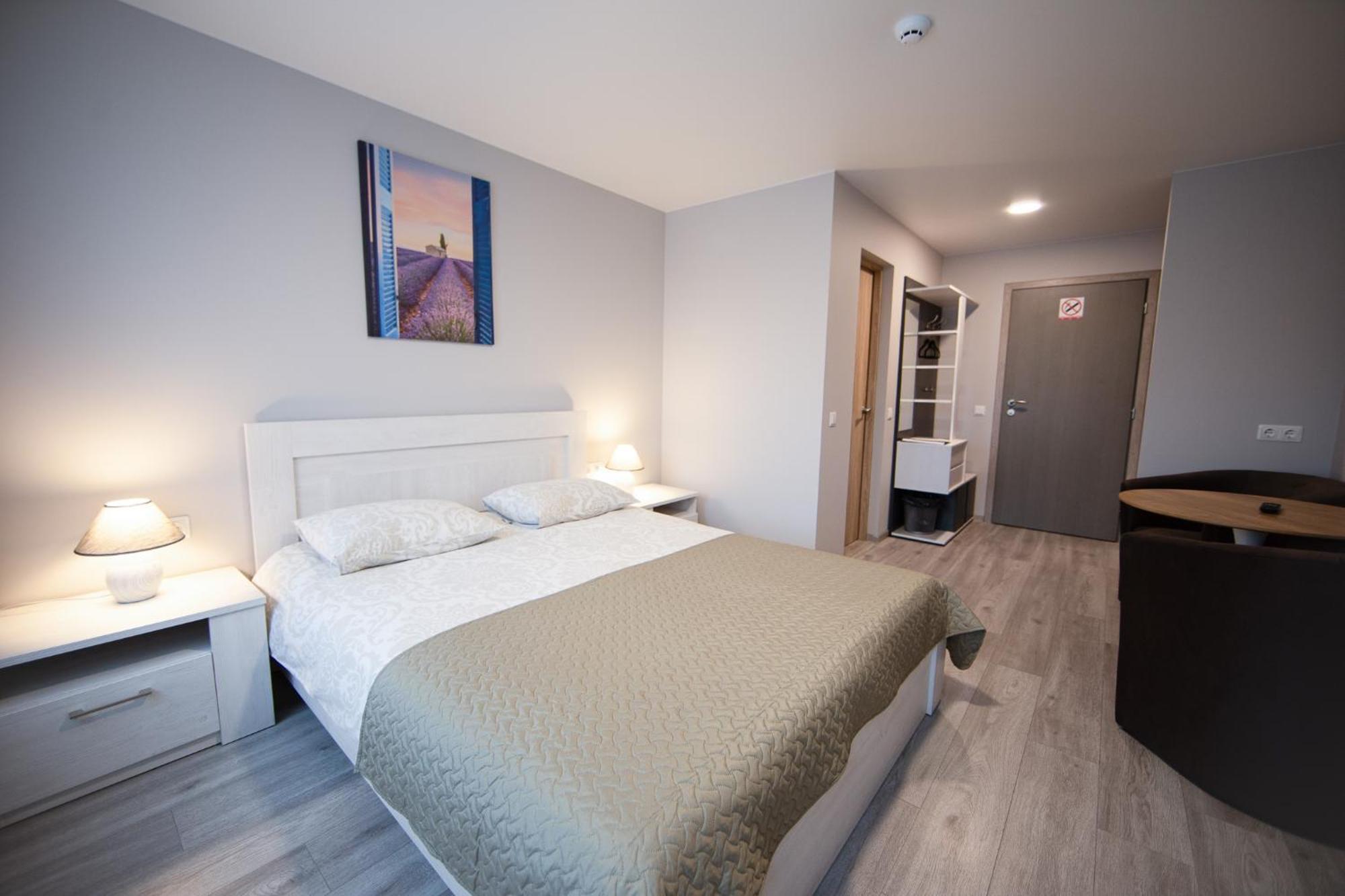 Dzukija Hotel Алитус Екстериор снимка
